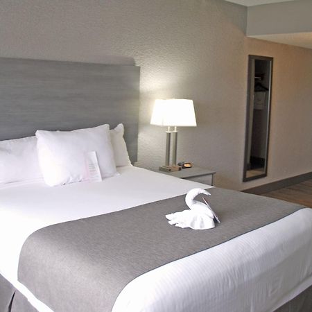 Ramada By Wyndham Edmonton Yellowhead Nw Eksteriør bilde